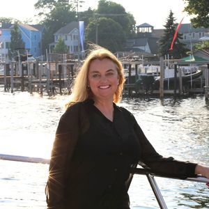 Meet your Posher, Barrie